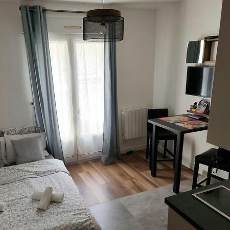 Petit Studio En Plein Centre-Ville De Vendôme Kültér fotó